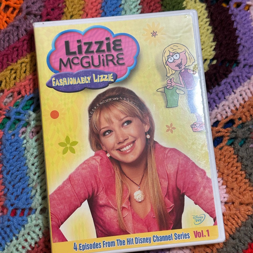 Disney Lizzie McGuire Fashionably Lizzie DVD - Pink and Yellow